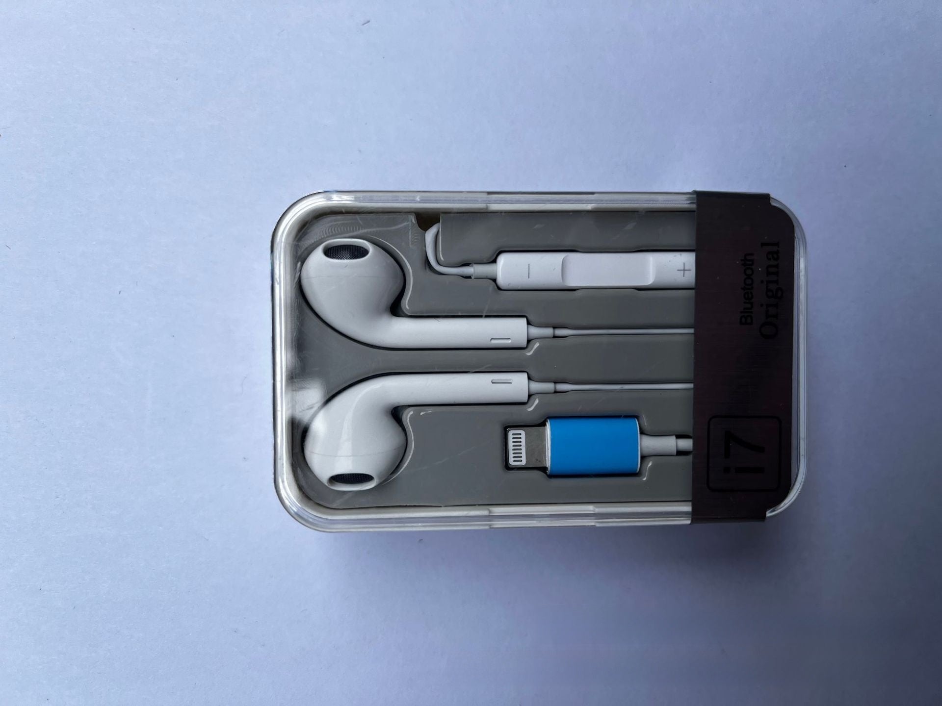 Round-hole wire-controlled iphone flat-head headphones